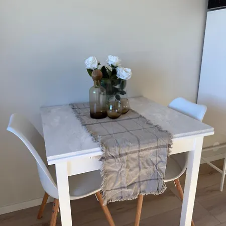 Modern Apartment- Move Right In! Appartamento